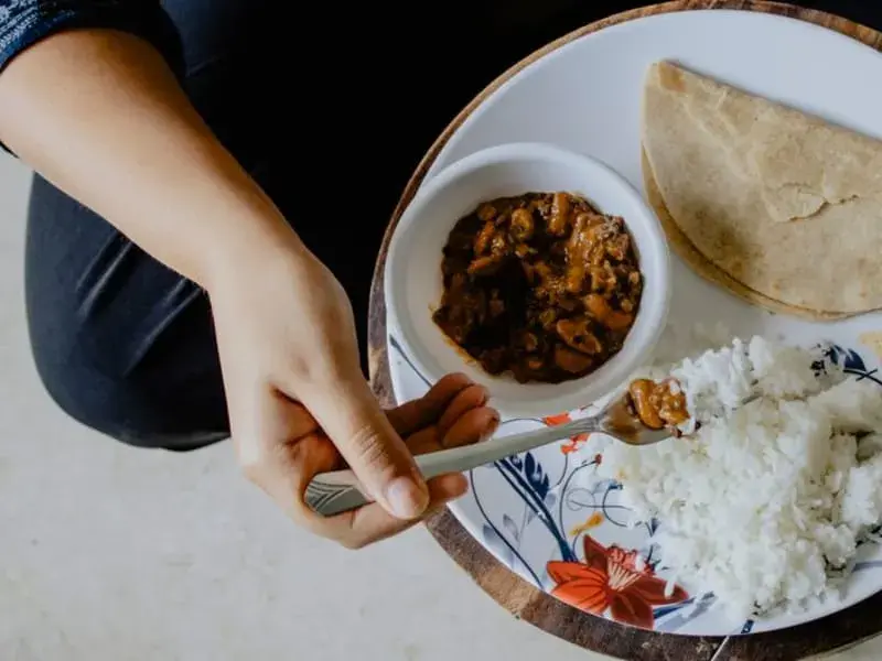 Low-GI Moong Dal with Bajra Roti Thali