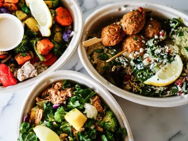 Middle Eastern Falafel Bowl with Tahini Dressing