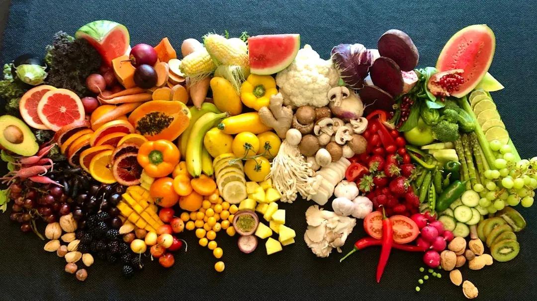 Children eating healthy vegetables and fruits
