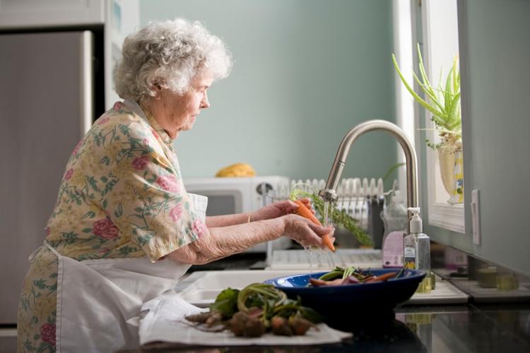 Healthy Ageing in the UK: Foods for Brain Health, Muscle Strength and Longevity