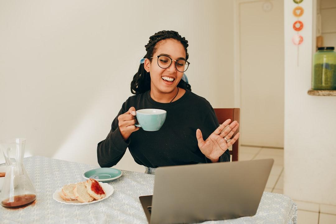 Online nutrition consultation via video call